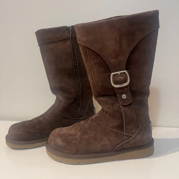 ugg boots with buckles on side